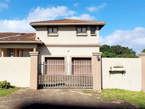 4 Bed House in Port Edward