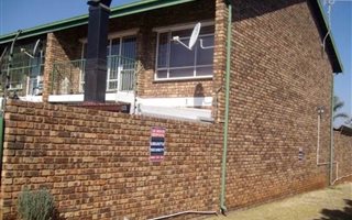 3 Bedroom Townhouse in Valhalla