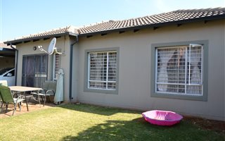 2 Bedroom Simplex in Amorosa