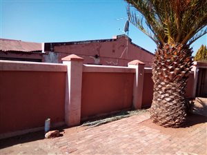 4 Bed House in Rust Ter Vaal