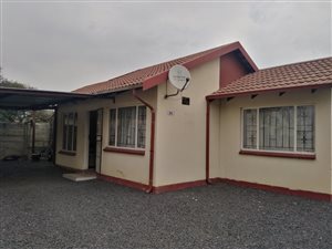 2 Bed House in Rustenburg North