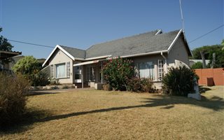 3 Bedroom House in Bordeaux