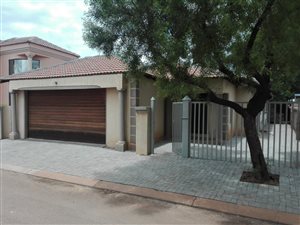 3 Bed House in The Orchards