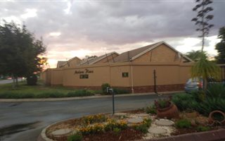 2 Bedroom Townhouse in Montana Park