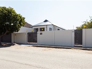 4 Bed House in Mill Park