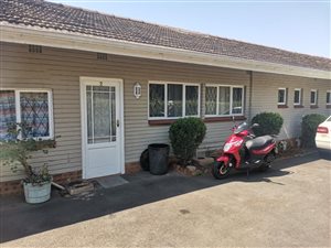 2 Bed Townhouse in Blackridge