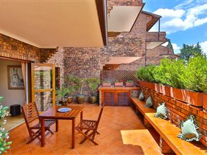 2 Bed Apartment in River Club
