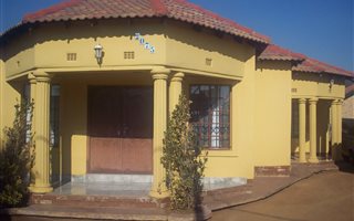3 Bedroom House in Evaton West