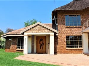 5 Bed House in Donkerhoek