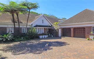 3 Bedroom Simplex in Hillcrest Central
