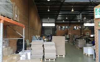 1058 m² Industrial space in Driehoek