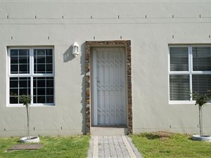 2 Bed Apartment in De Zoete Inval