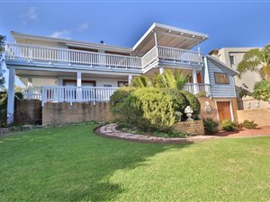 4 Bed House in Herolds Bay