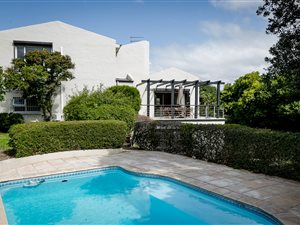 4 Bedroom House in Noordhoek
