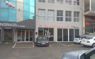 200 m² Commercial space in Uvongo