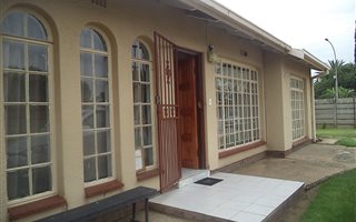 3 Bedroom House in Mackenzie Park