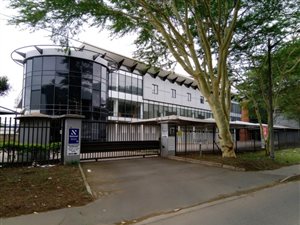 560 m² Office Space in Springfield