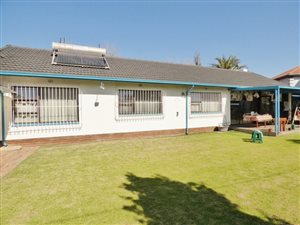 3 Bed House in Mackenzie Park