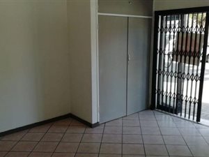 150 m² Office Space in Bo Dorp