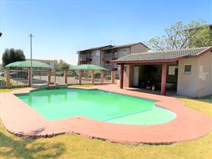 2 Bed Townhouse in Benoni Central