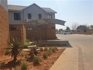 2 Bed Townhouse in Blue Hills