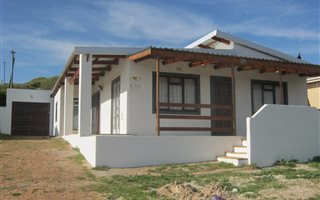 2 Bedroom House in Hawston
