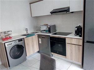 2 Bed Apartment in Silver Lakes