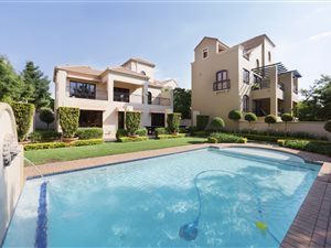 2 Bed Apartment in Douglasdale
