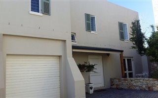 3 Bedroom House in Nooitgedacht Estate