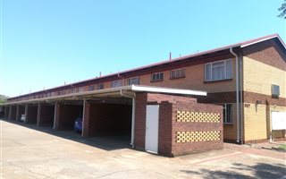 3 Bedroom Townhouse in Rietfontein