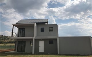 2 Bedroom House in Redstone Country Estate