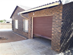 3 Bed House in Lethlabile