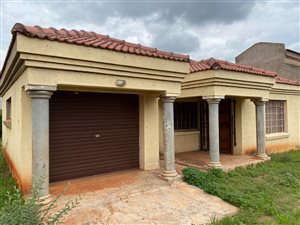 3 Bed House in Chroom Park