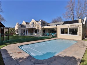 5 Bed House in Constantia