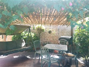 3 Bed Townhouse in Pomona