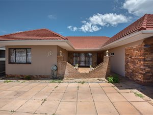 3 Bed House in Glenlily