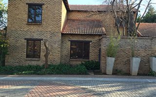 4 Bedroom House in Die Wilgers