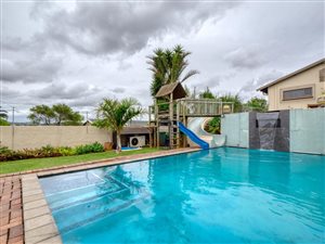 4 Bed House in Carrington Heights