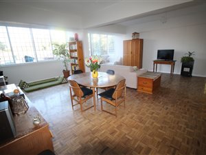 2 Bed Apartment in Orange Grove