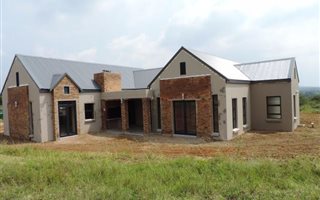 3 Bedroom House in Boschkop