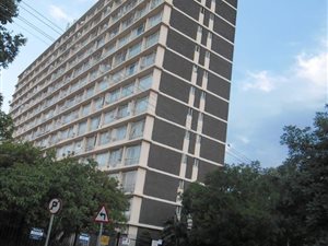 2 Bed Flat in Weavind Park
