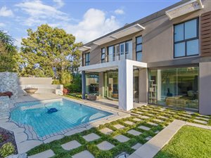 4 Bed House in Dainfern Golf Estate