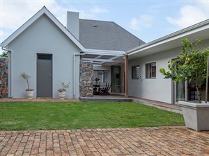 4 Bed House in Eastcliff