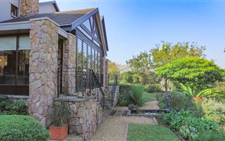 4 Bedroom House in Cotswold Downs Estate