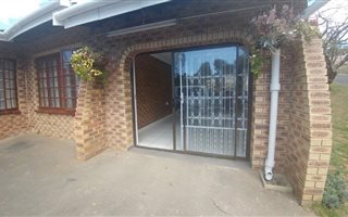 1 Bedroom House in Shallcross