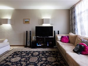 3 Bed Townhouse in Waterkloof Glen
