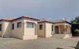 3 Bedroom House in Kwaggasrand