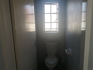 2 Bed Flat in Heuweloord