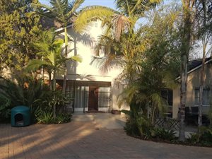 4 Bedroom House in Lukasrand