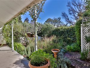 4 Bed House in Stellenbosch Central
